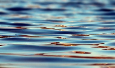 ପାଣି ଫାଟିଗଲି, ବହି ନ ପାରିଲି