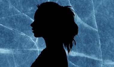 ସେ  ଝିଅଟି